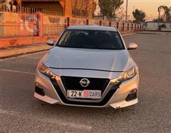 نيسان ألتيما